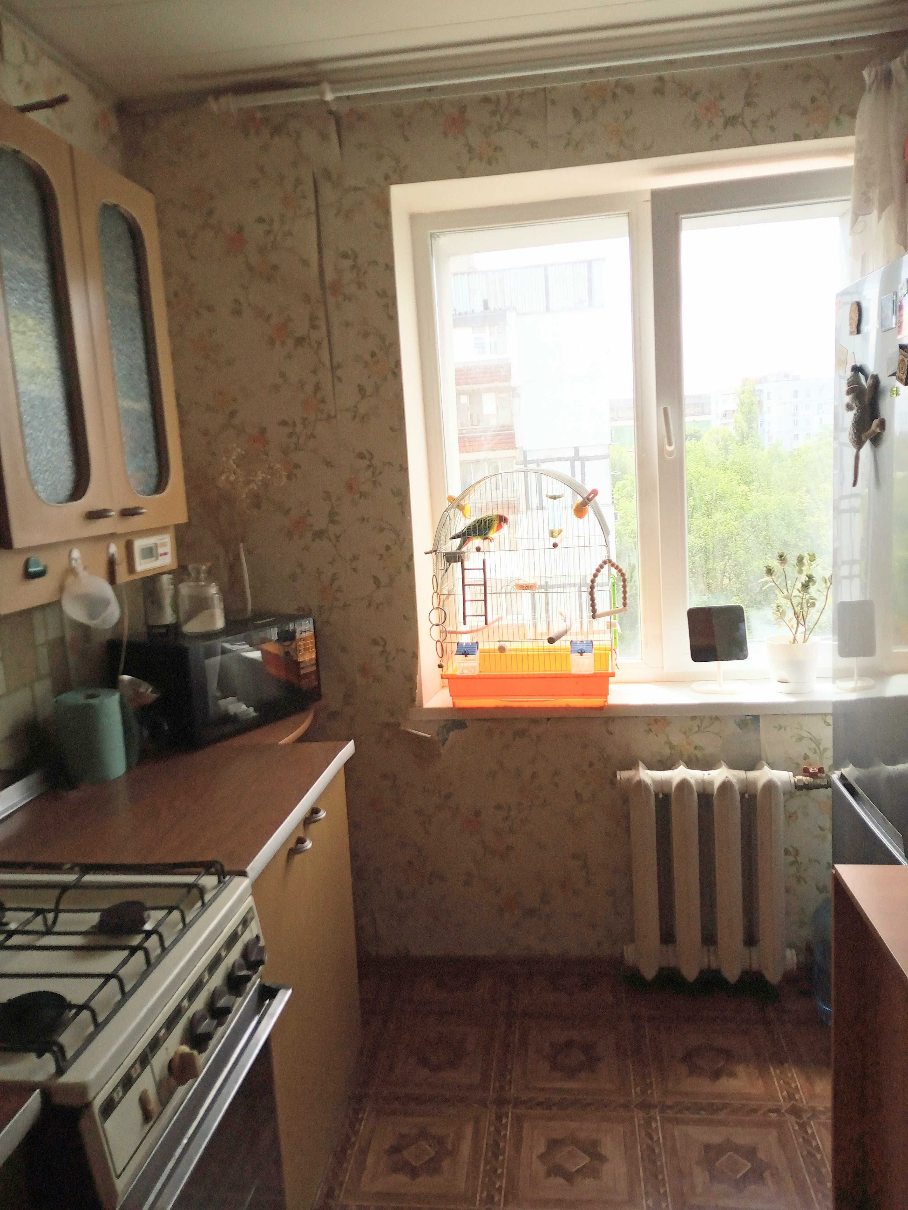 Продам 1 к. к. 12 кв-л, пр.Б.Хмелницького, Терра, кімната 19.2 м² Irin