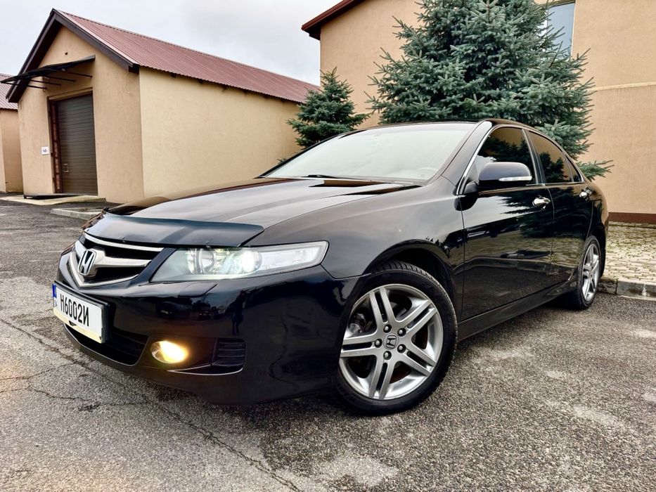 Honda Accord 2008 року 2 л бензин/автомат
