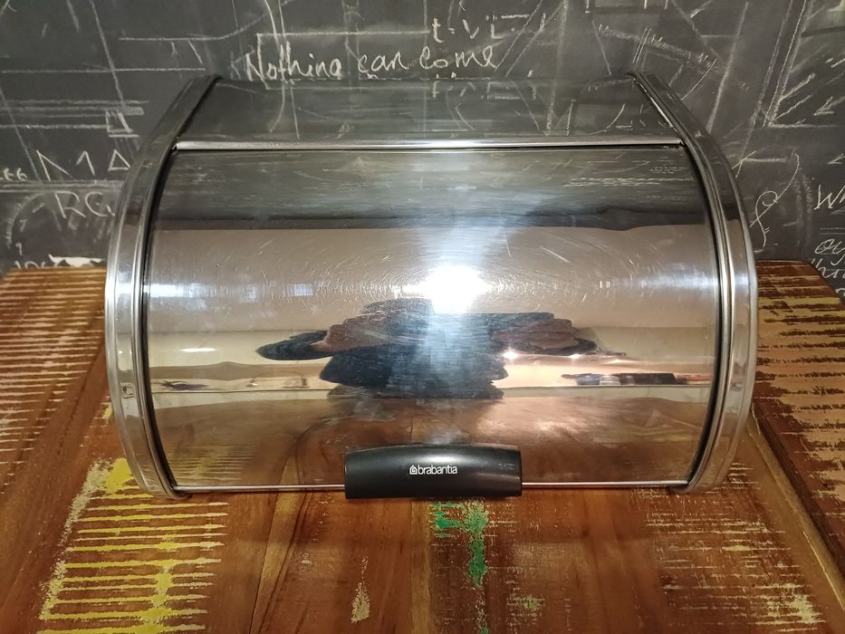 Caixa de pão brabantia inox 31 larg x 26 prof x 17 alt