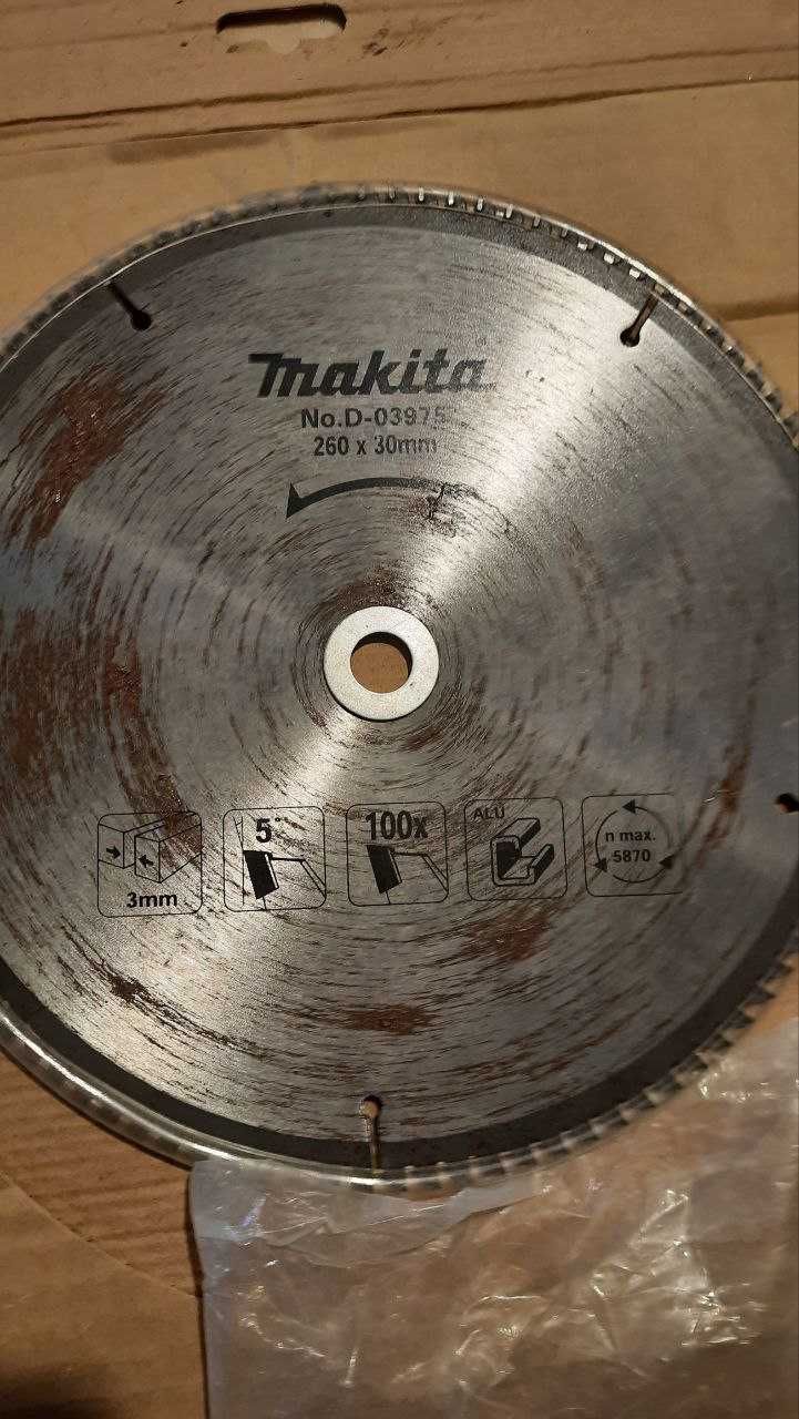Makita Диск пильний по алюмінію D-03975 260x30 3мм