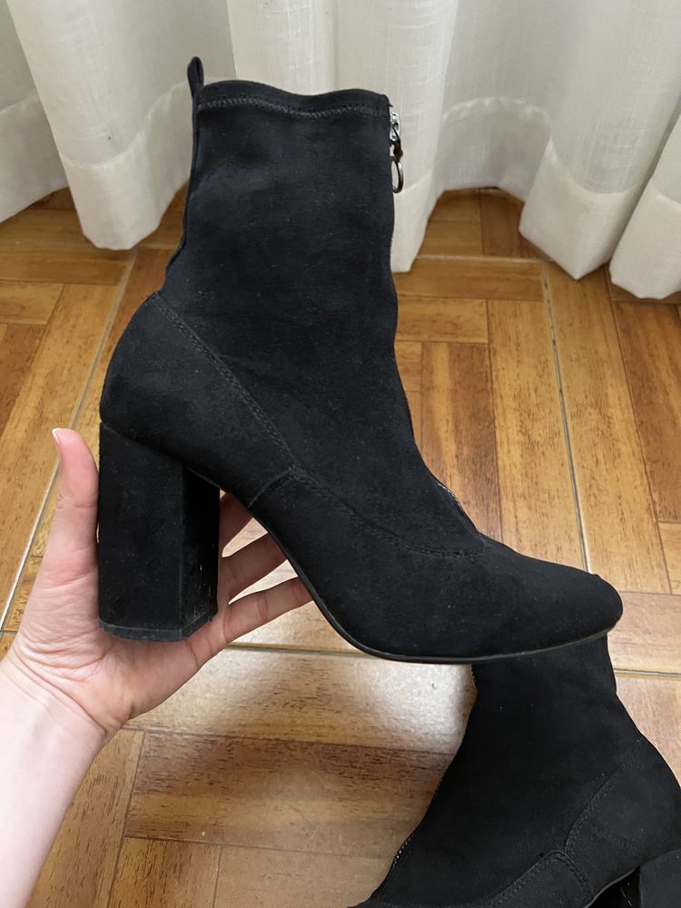 Botas bershka 38