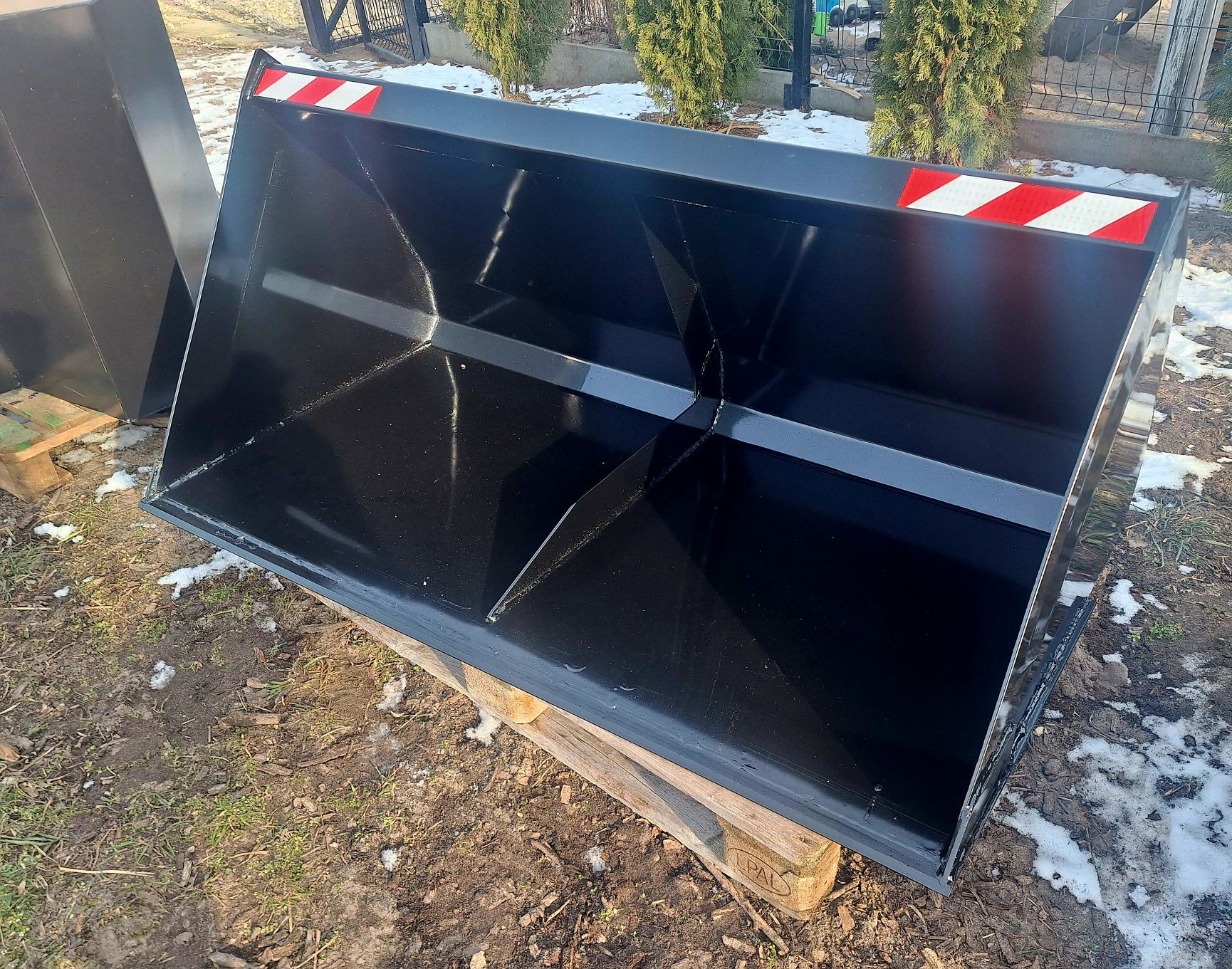 Łycha Łyżka Szufla do ciągników różne mocowania do Ładowaczy czołowych