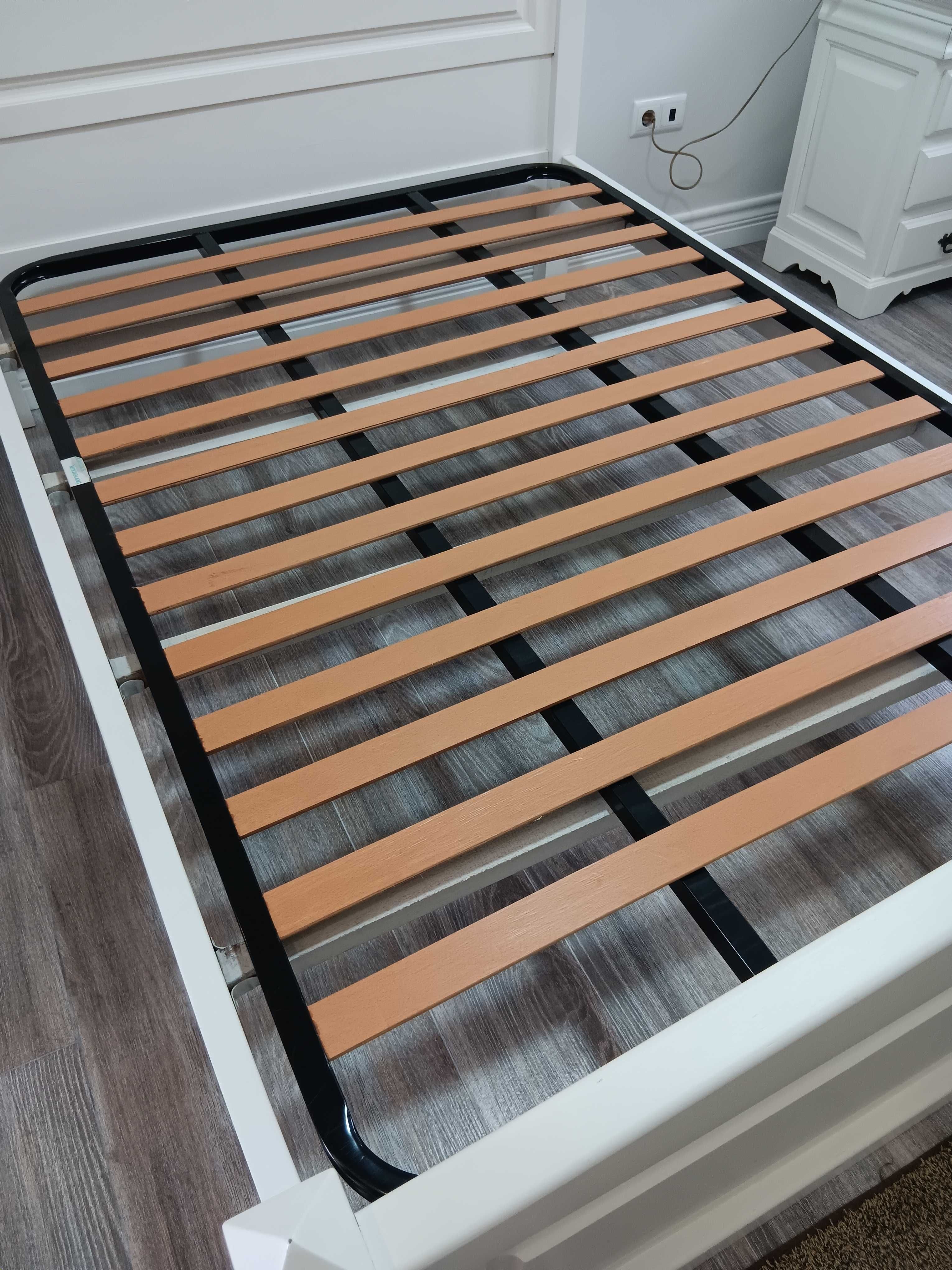 Vendo cama de casal