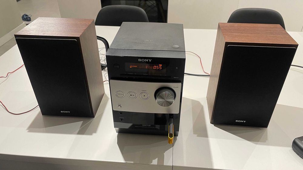 Wieża SONY HCD-FX200, komplet z pilotem