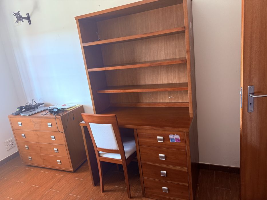 Secretaria + comoda