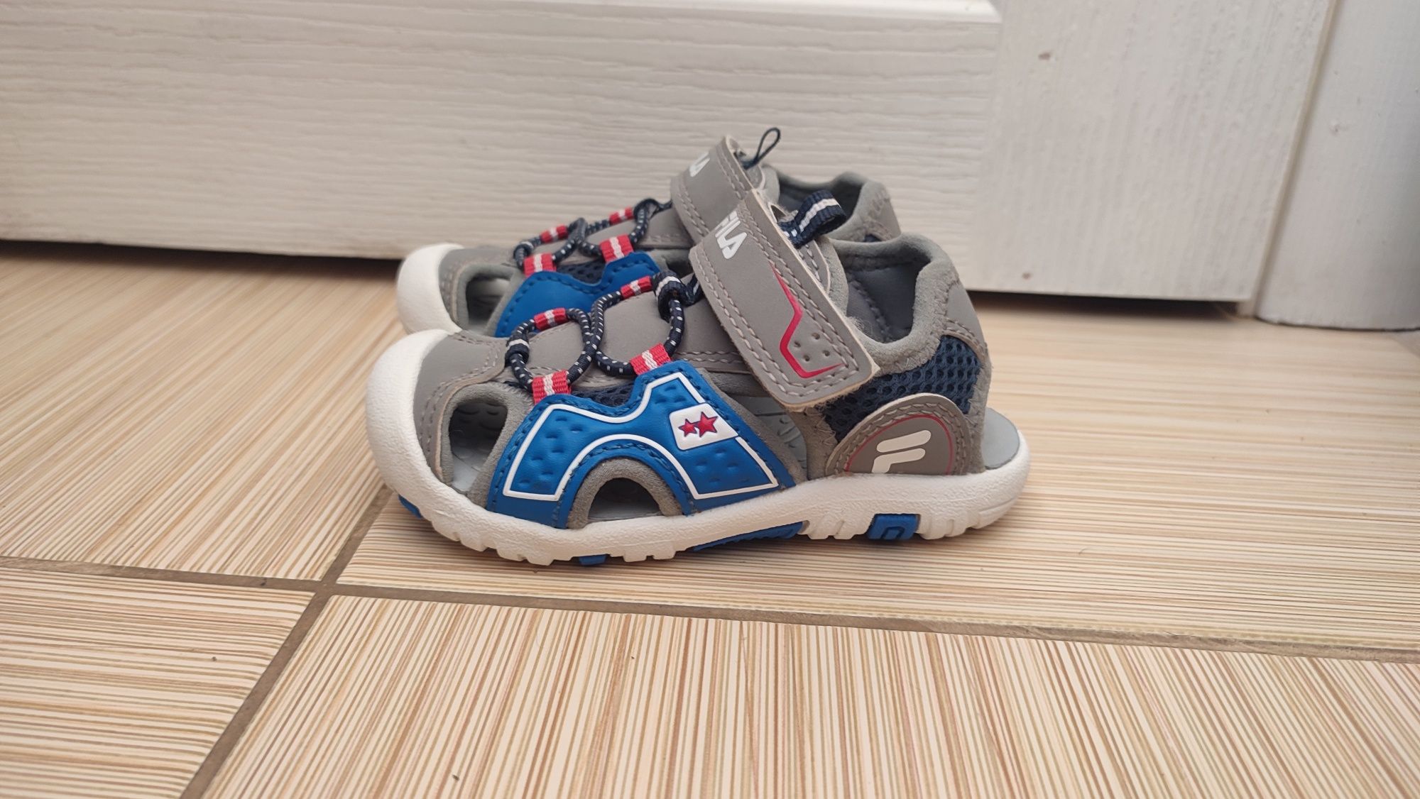 Сандалі босоніжки Fila, 23 р., 15,5 см