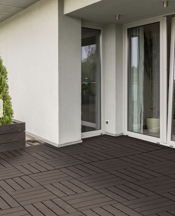 Deck exterior castanho