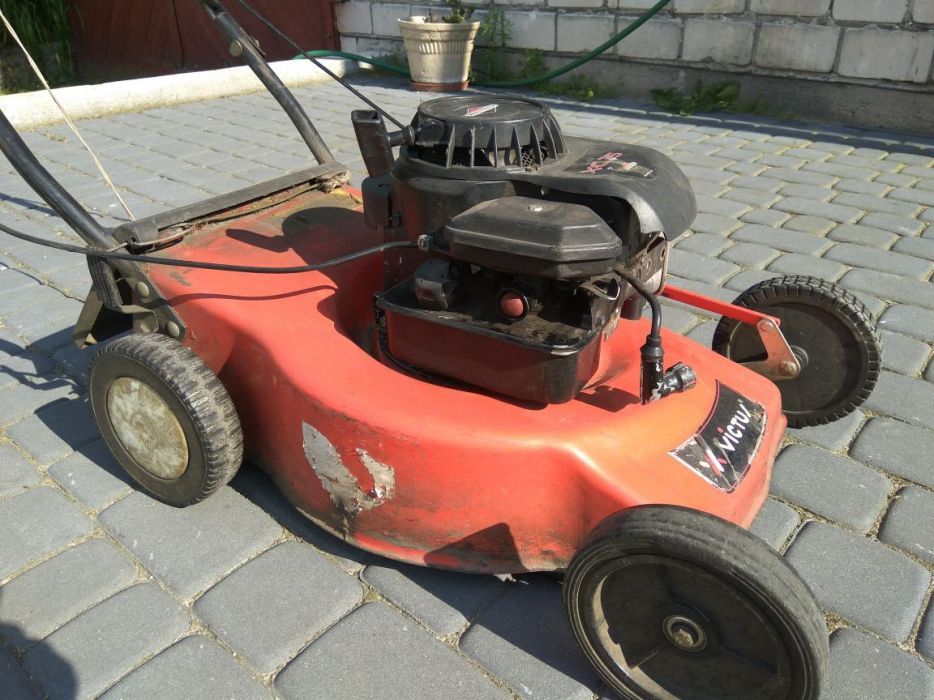 Kosiarka spalinowa, victus, briggs& stratton xc35,  wal,tlok itp