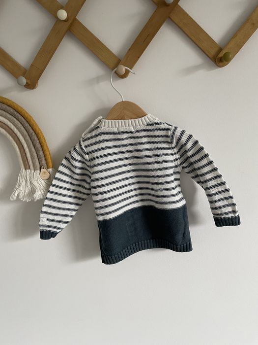 Sweter newbie 62 beżowo ciemnozielony paski