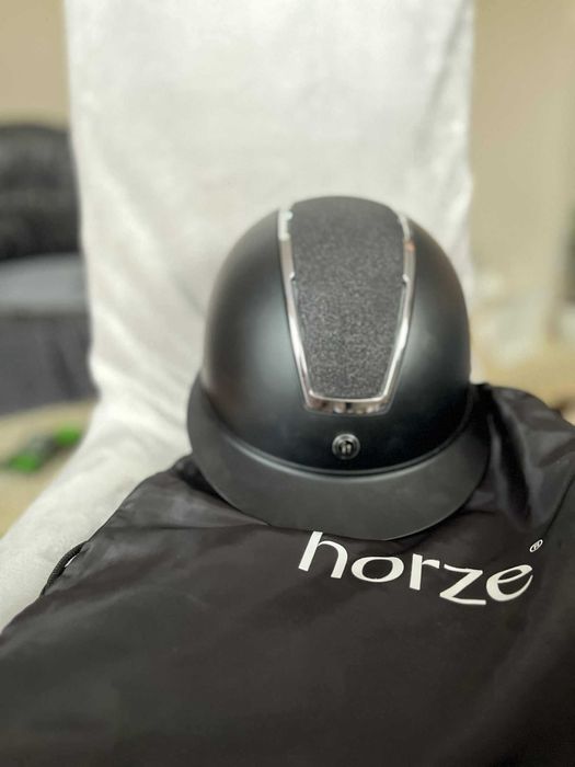 Kask jeździecki Horze