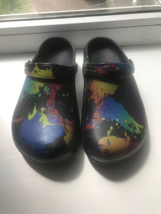 Жіноче собо. Закритий носок, на повну ногу.