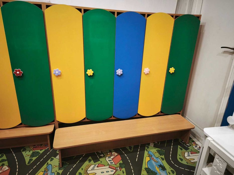 Шафа у роздягальню дитячого центра/садочка