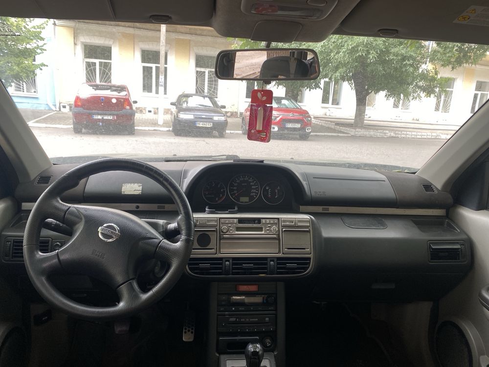 Nissan x-trail 2.2D повний привід