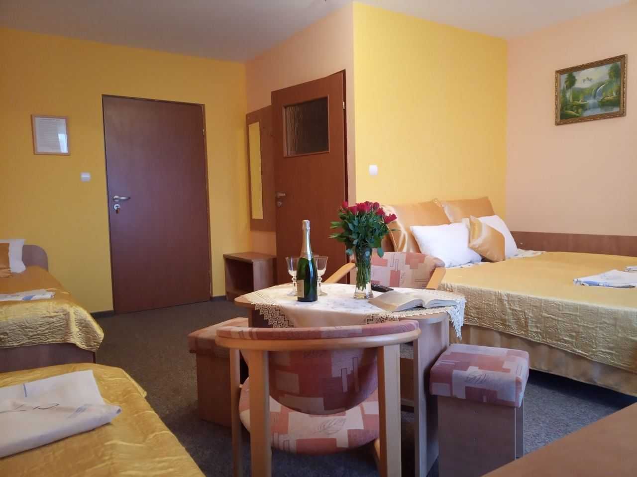 Noclegi i Wczasy nad morzem, plaża 250m. Willa ANNA