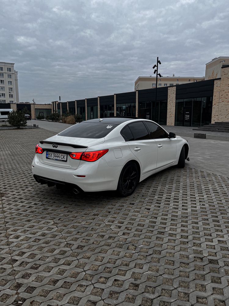 Infiniti Q50 3.0t