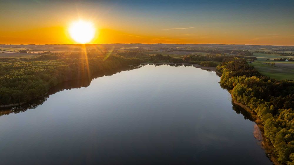 Dom Mazury jezioro sauna balia cisza samotny dom bez sąsiadów