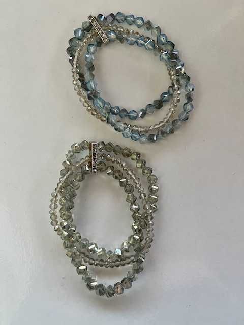 Lindissimas pulseiras para festa e ocasiões informais.