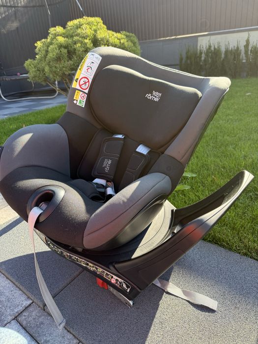 Britax Römer Dualfix i-Size автокрісло
