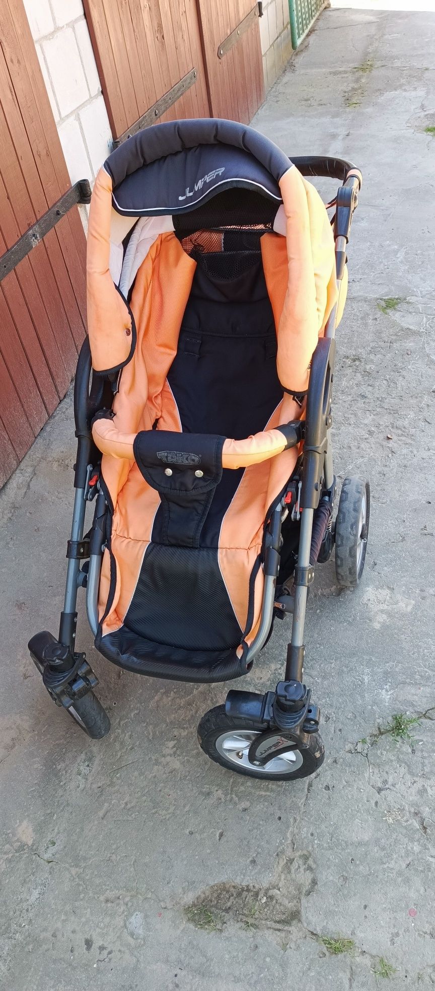 Wózek dziecięcy spacerówka