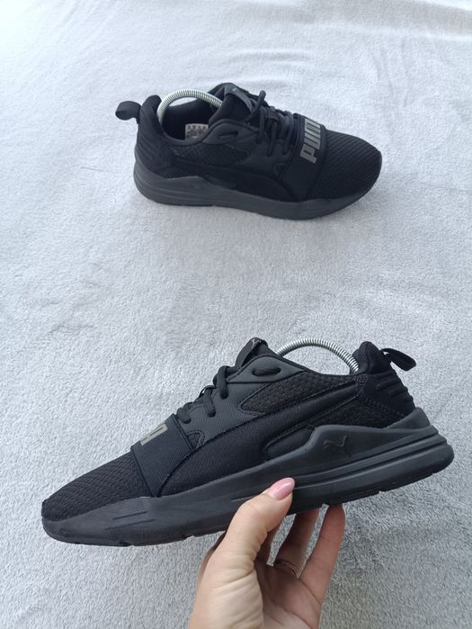 Женские кроссовки беговые Puma р40