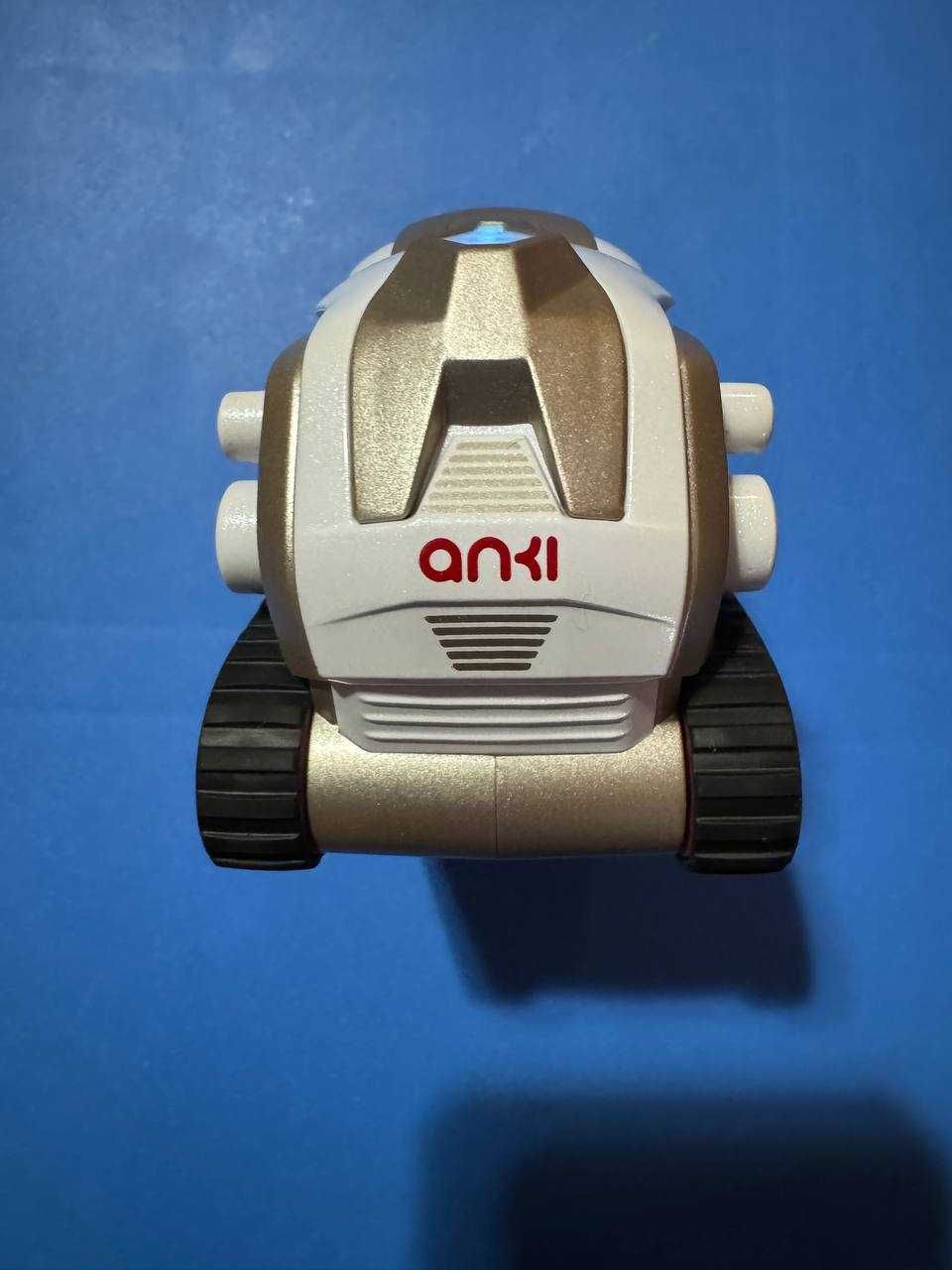 Інтерактивний робот Anki Cozmo