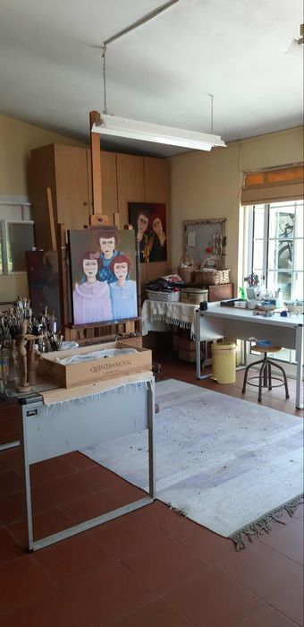 Moradia T3 c/ dois pisos e amplos jardins situada a 5 mn  da cidade vr