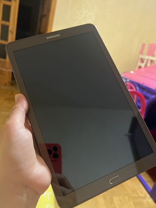 Планшет Samsung Galaxy Tab E
