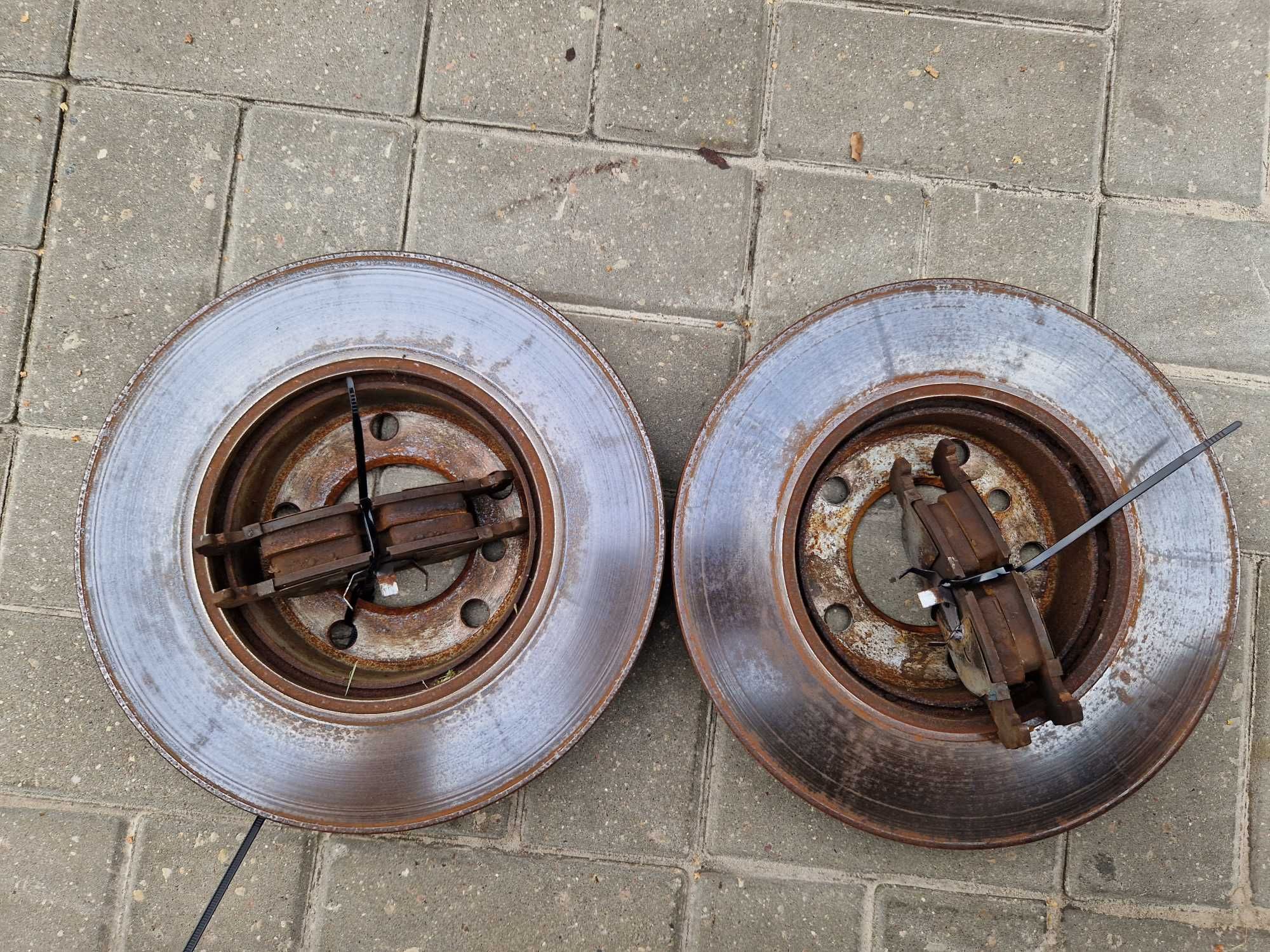 BMW 3 E46 323i 328i Tarcze Hamulcowe Przód 286mm Klocki KPL BDB