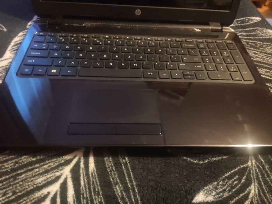 Laptop HP model: 15-g005sw