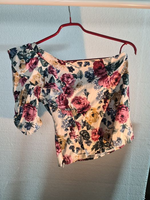 Top senhora motivo floral STRADIVARIUS S