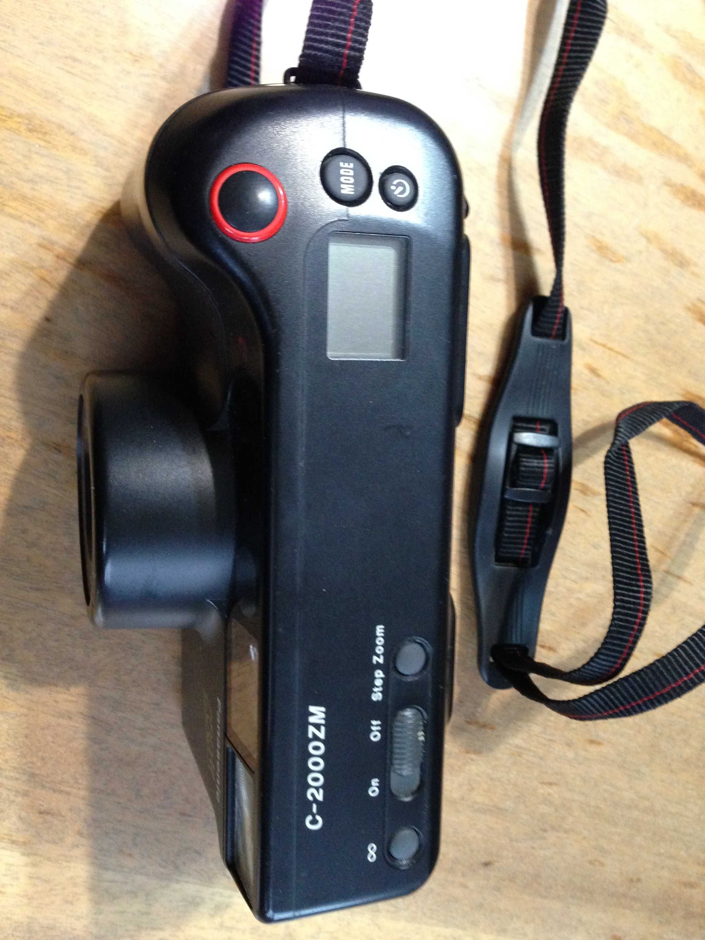 Aparat analogowy PANASONIC C-2000 ZM.