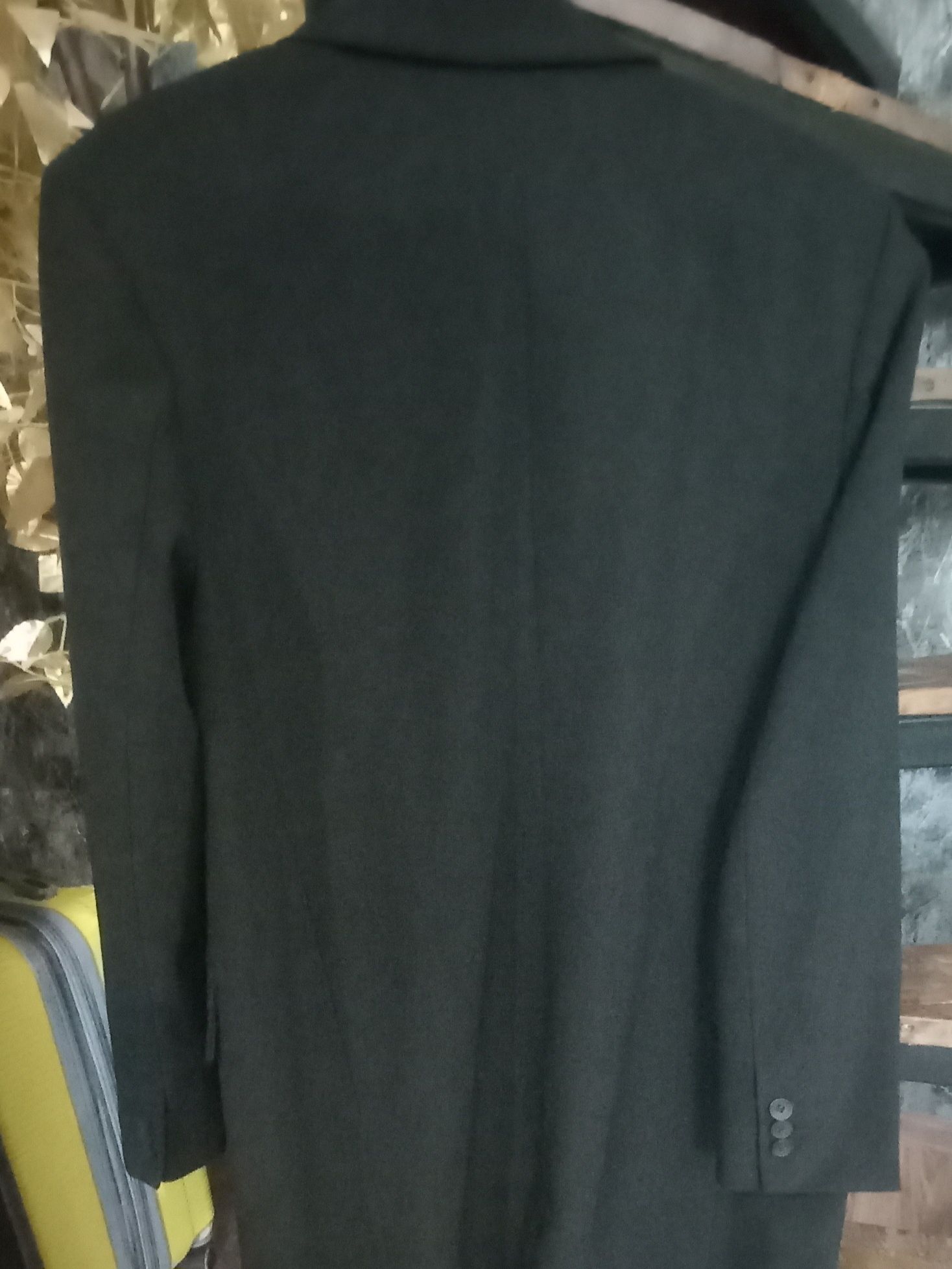 Піджак-сюртук Zara.