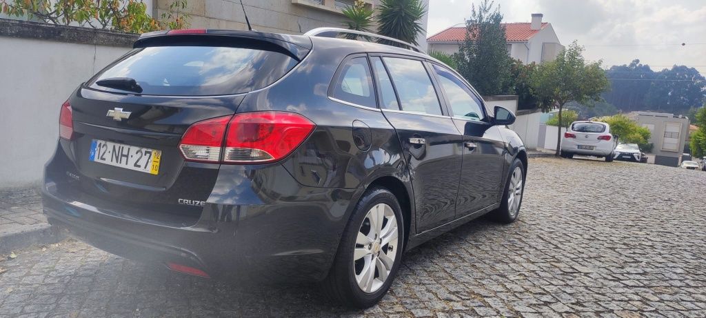 Chevrolet Cruze SW 2012