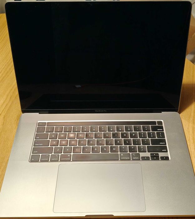 MacBook Pro A2141