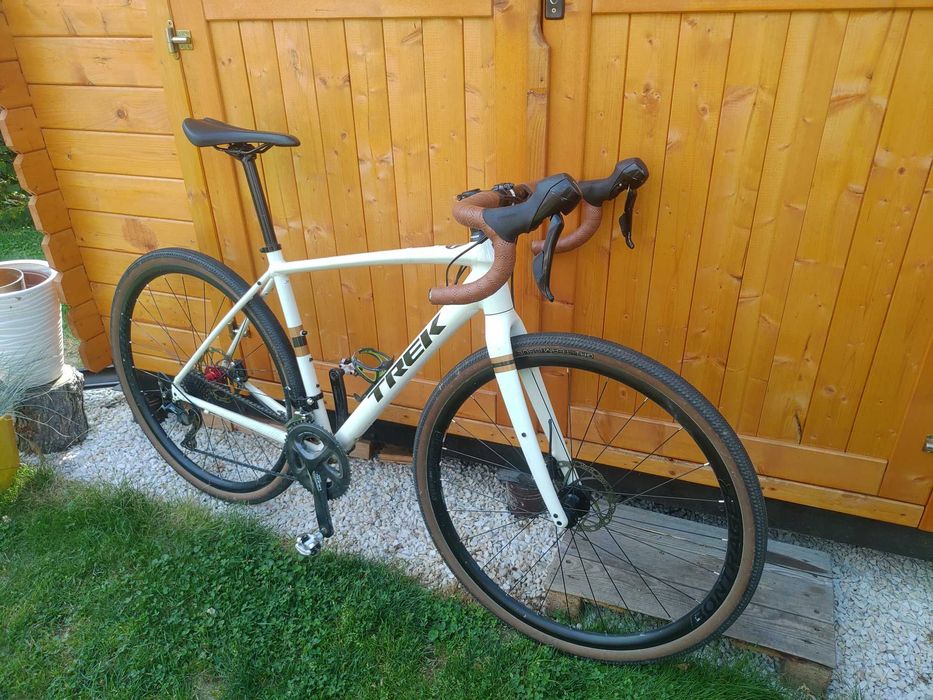 Trek checkpoint al (shimano 105, hydraulika)