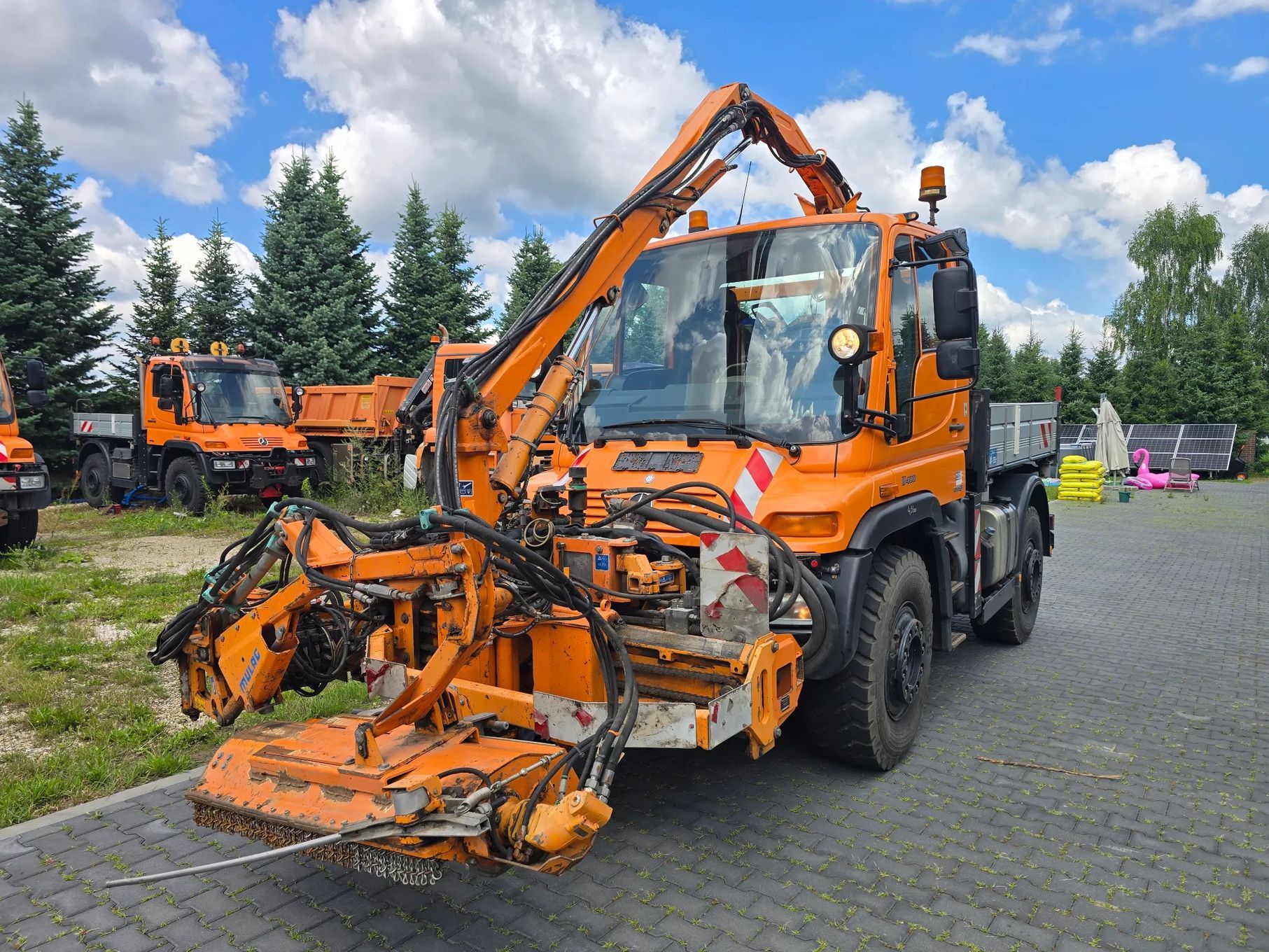 Unimog U400  Unimog U400 z kosiarkami mulag MKM700 euro 5 specjalny