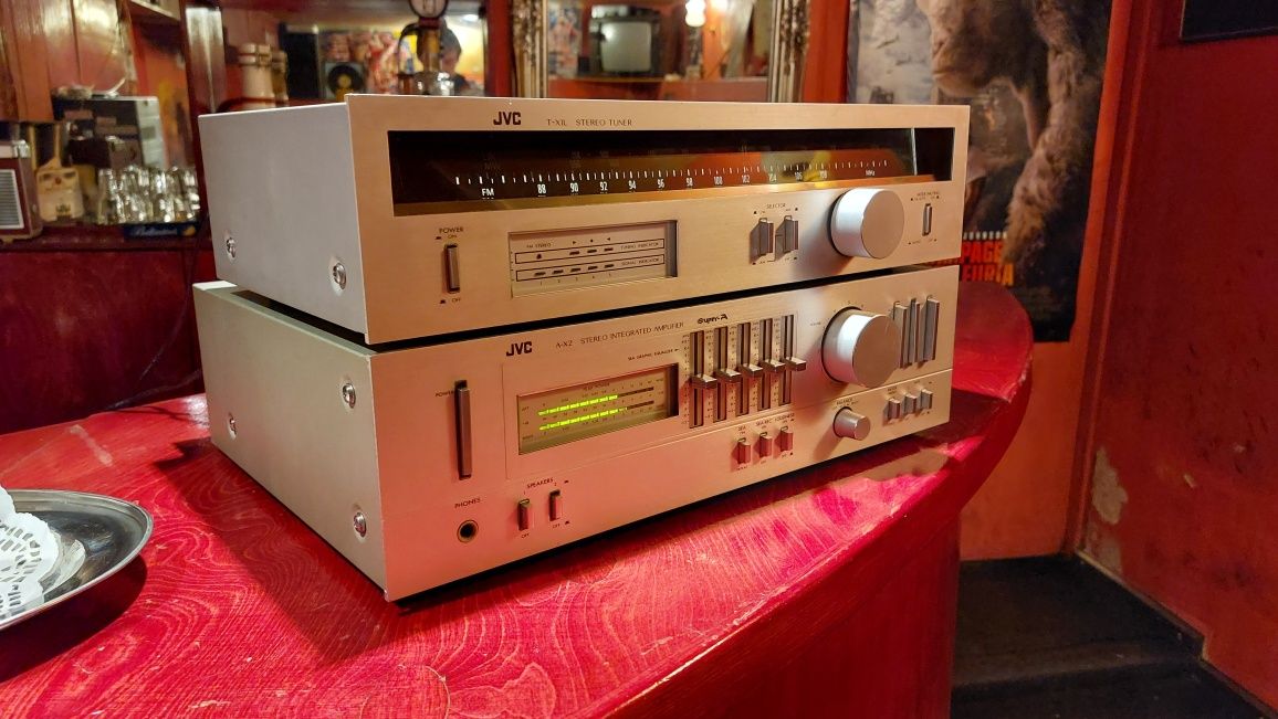 Zestaw wzmacniacz stereo + tuner JVC AX-2 + JVC TX-1 z 1980 roku