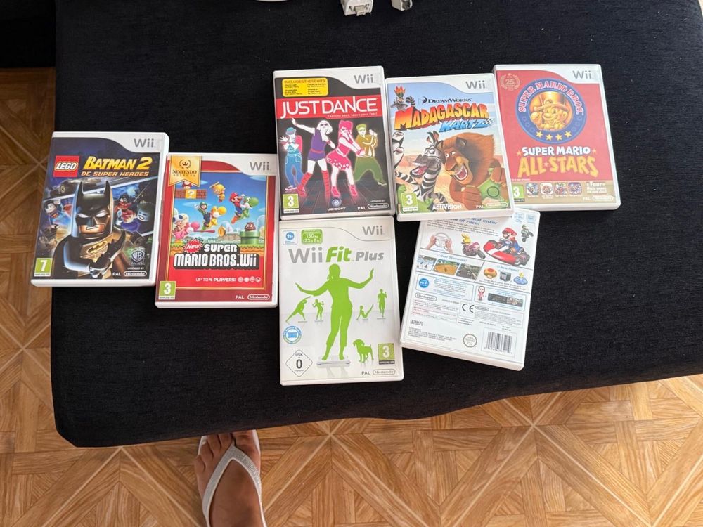 Vendo wi com muitos acessorios