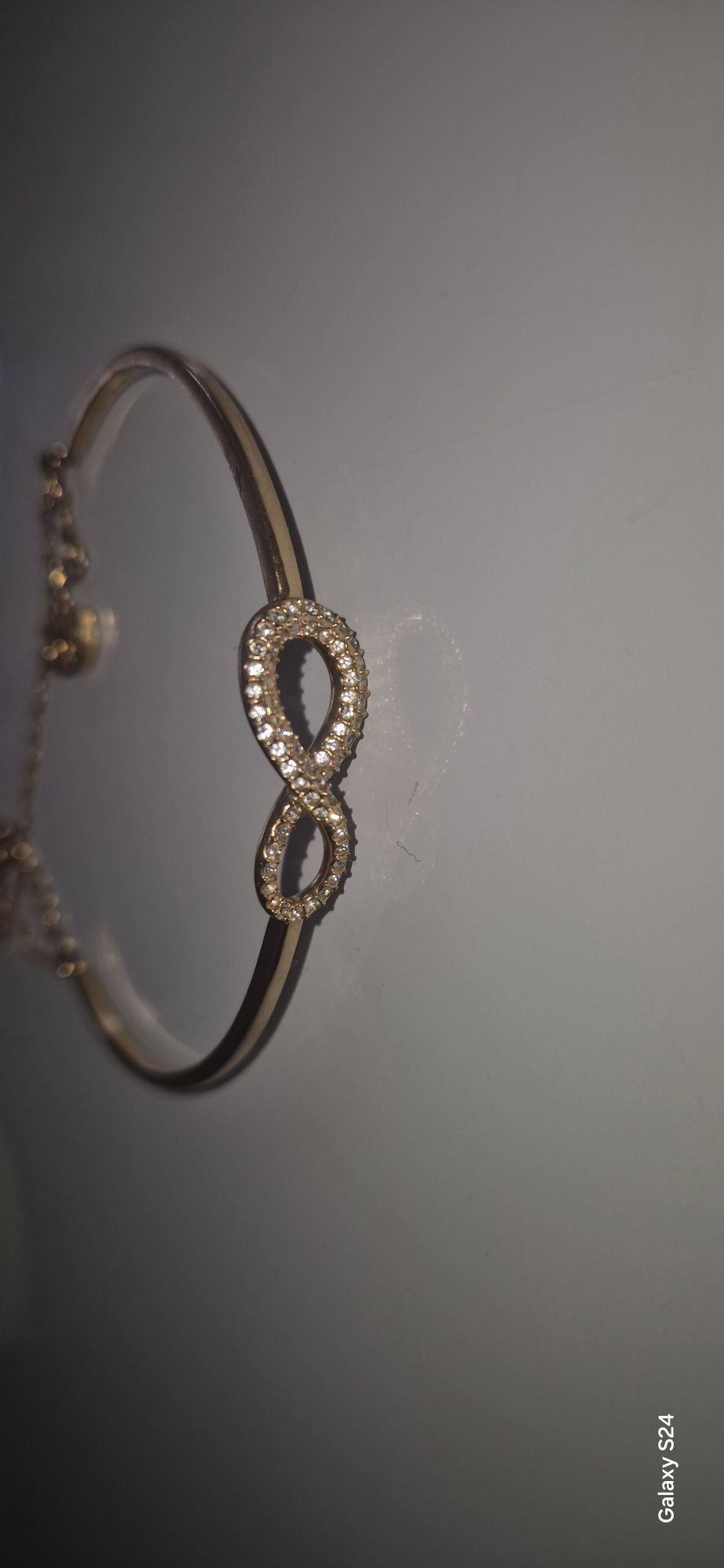 Bransoletka typu bangle Swarovski Infinity, Nieskończoność,  rozmiar M