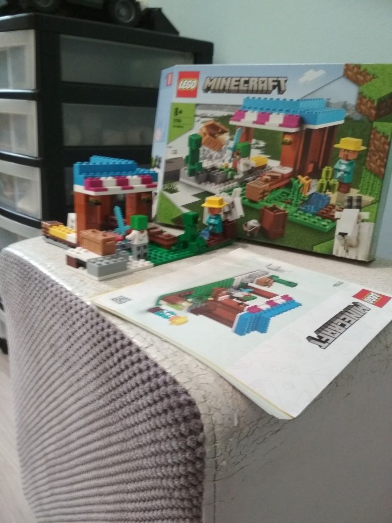 LEGO Minecraft piekarnia 21184