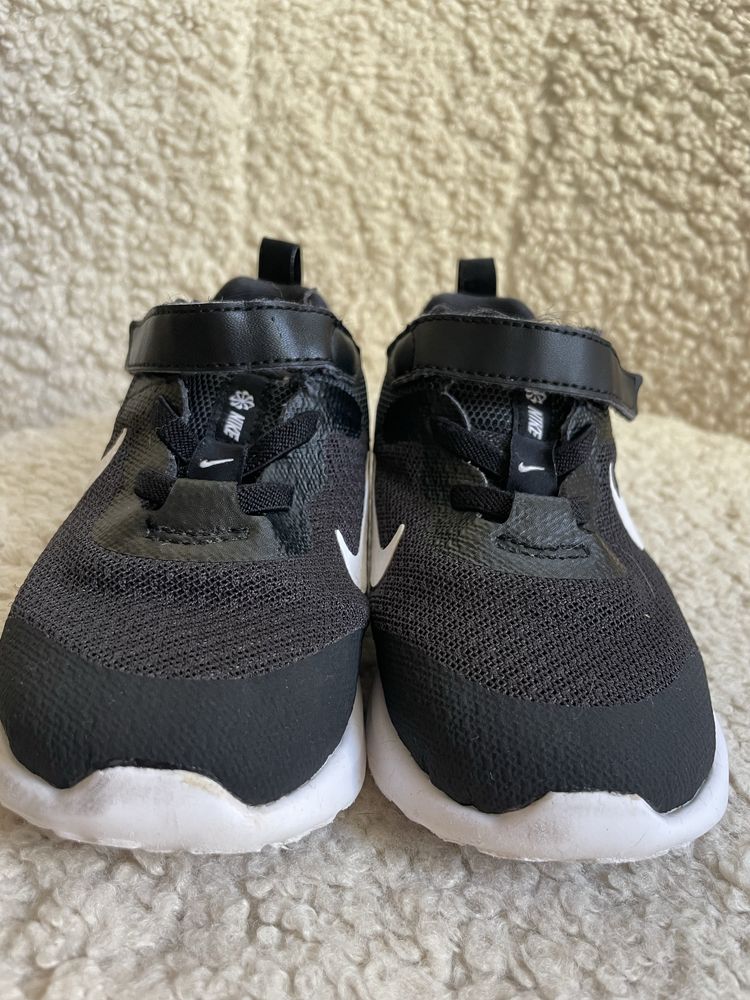 Дитячі кросівки nike