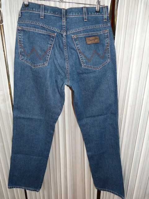 Джинсы темно синие Wrangler 32/30-31
