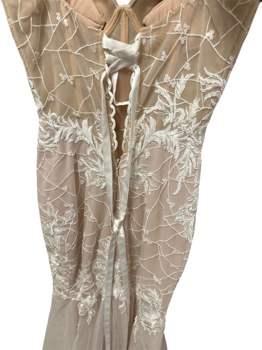 Suknia Ślubna Pollardi model Rebecca Z długim trenem 34/XS Rybka