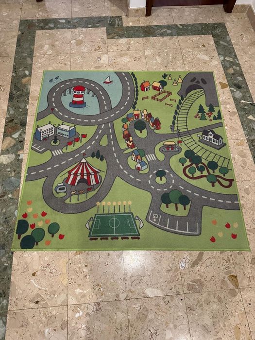 Vendo tapete Crianca