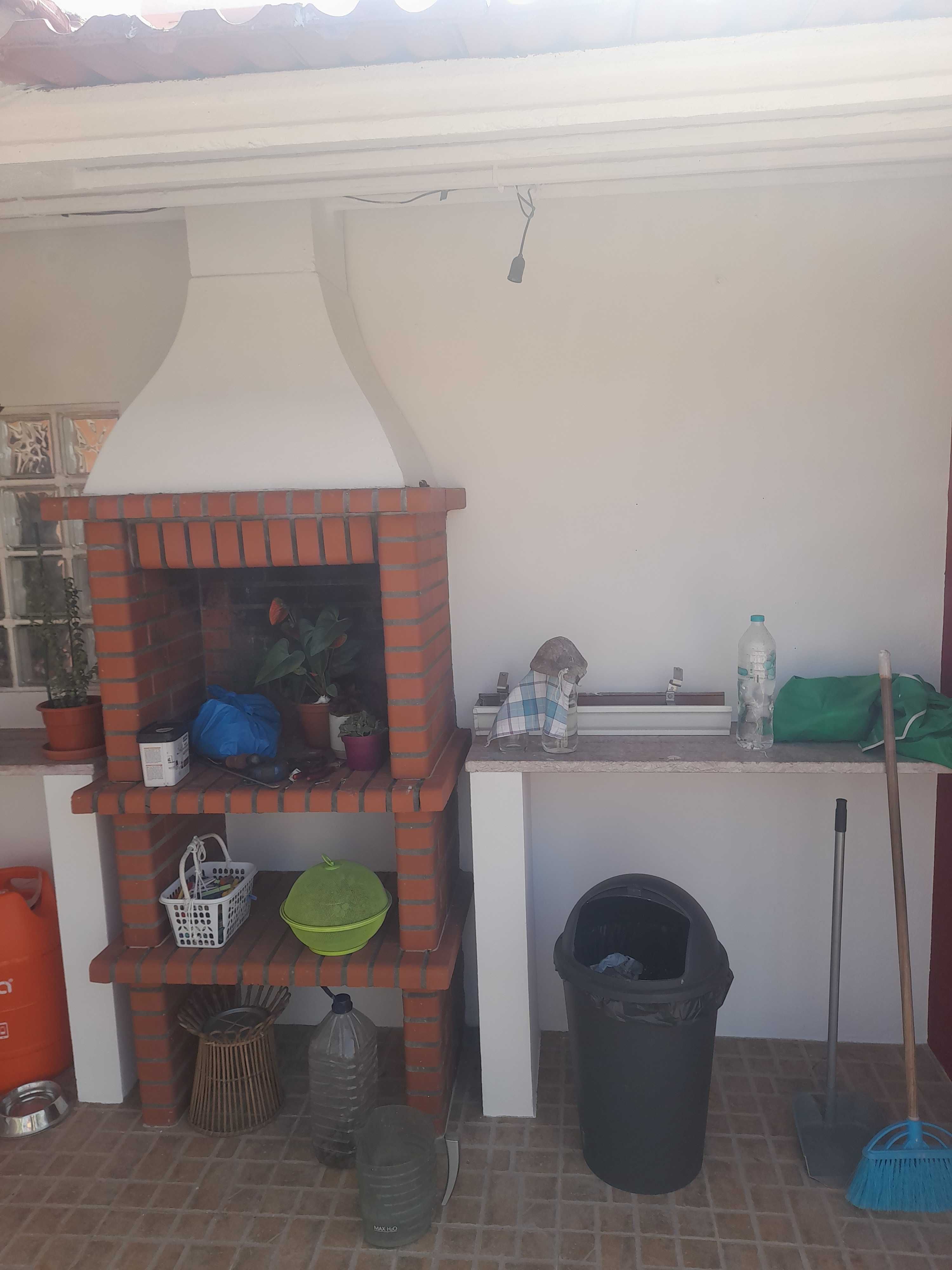 Faço trabalhos pinturas chao flutuante pladur