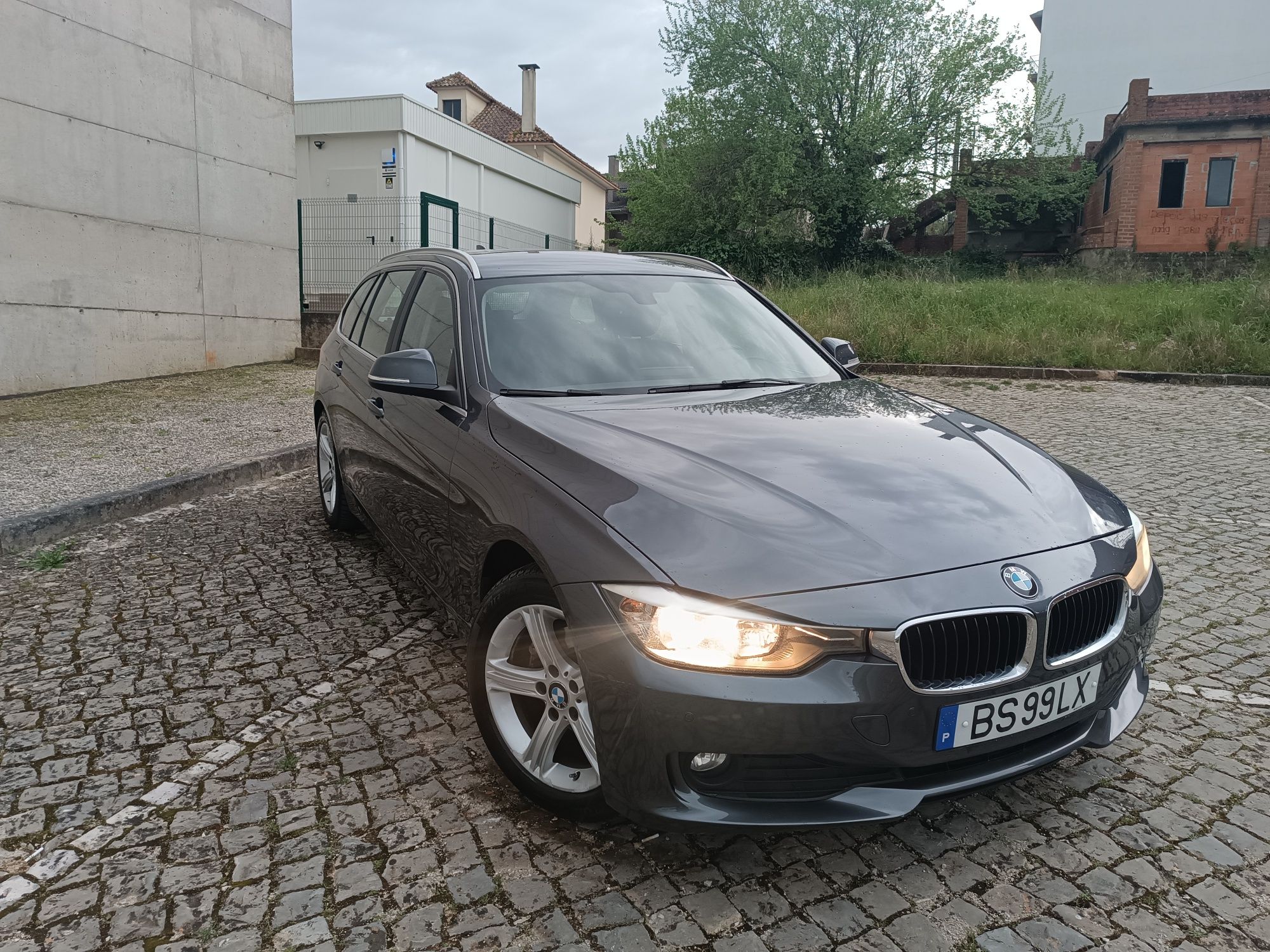 BMW 318d Auto/185 mil kms