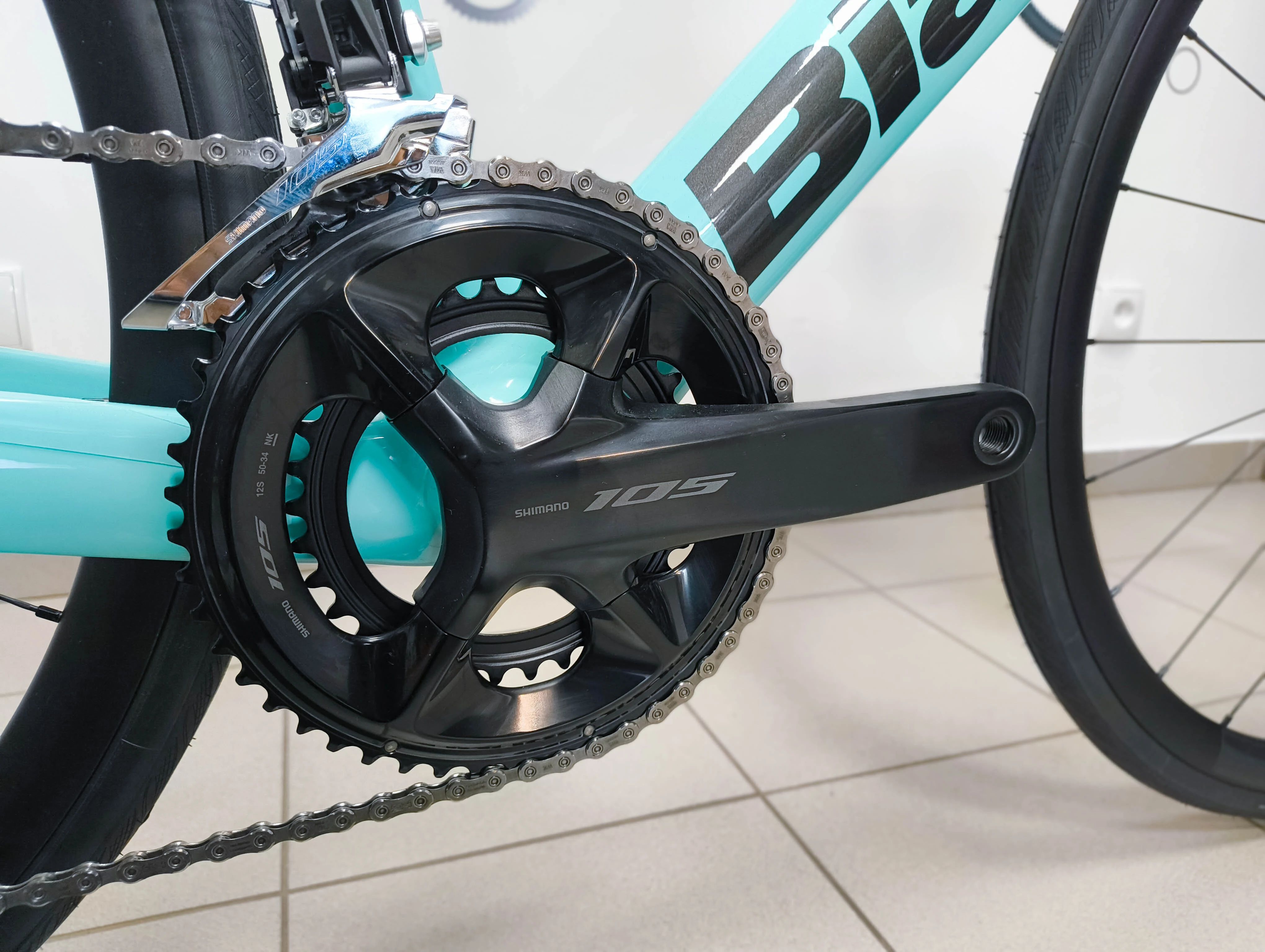 Rower Bianchi Oltre Race 105 12sp 2025