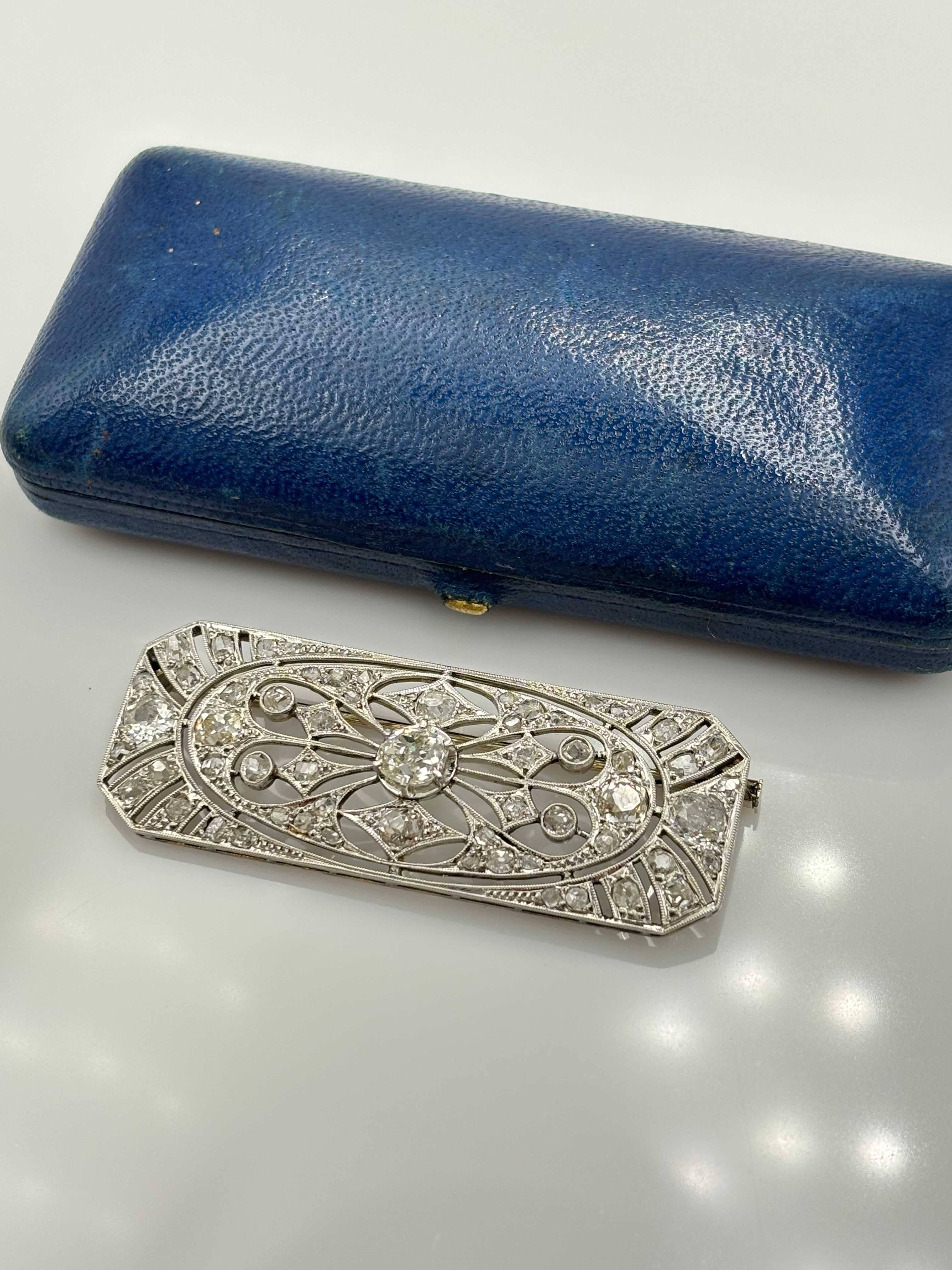 Broszka 3,40ct Art Deco z naturalnymi diamentami brylantami
