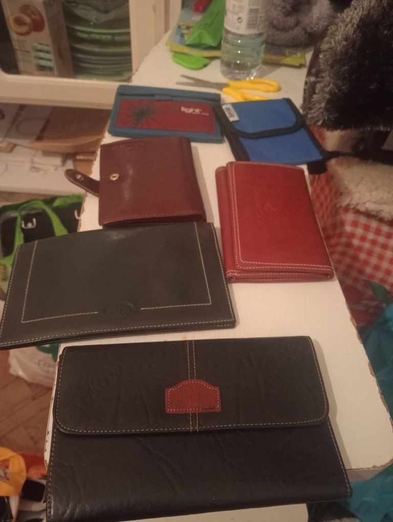Malas e bolsas como novas