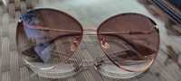 Okulary przeciwsłoneczne z etui